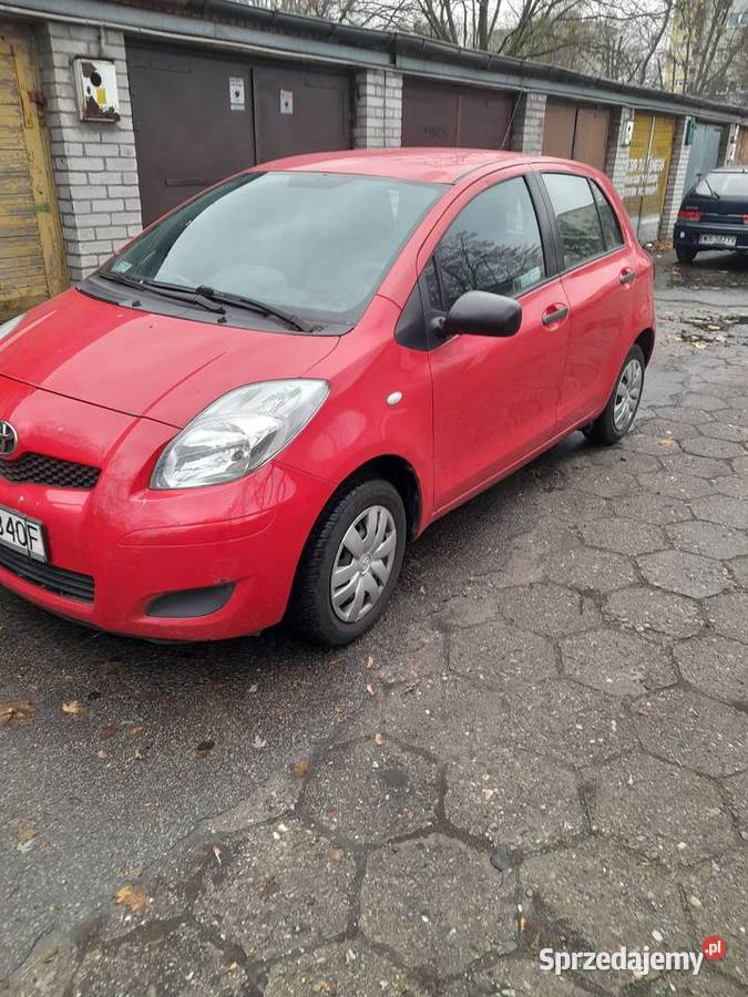 Sprzedam toyota yaris 2 poj 10 produkcji 2010 benzyna Warszawa
