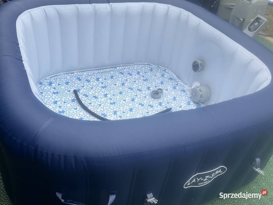 Jacuzzi z hydromasażemLayz Spa Hawaii Smart Suwałki