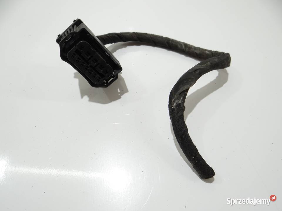 KOSTKA WTYCZKA LAMPY BMW E60 E61 LCI PRZÓD BI osobowe Strzyżewice