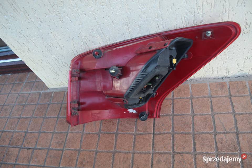 LAMPA LEWY TYŁ TYLNA PEUGEOT 407 SW KOMBI