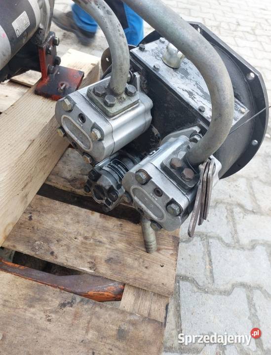 Napęd pompy obudowa pompy WHEEL LOADER ZL10 Gromnik