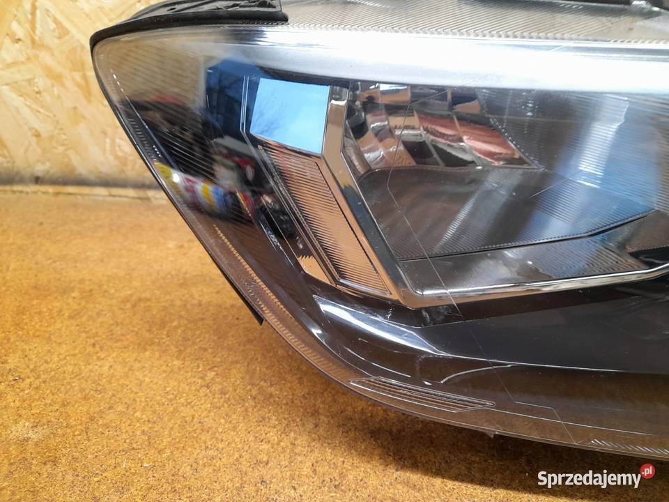 REFLEKTOR PRAWY LAMPA PRAWA VW CADDY 2K7 2020 zachodniopomorskie