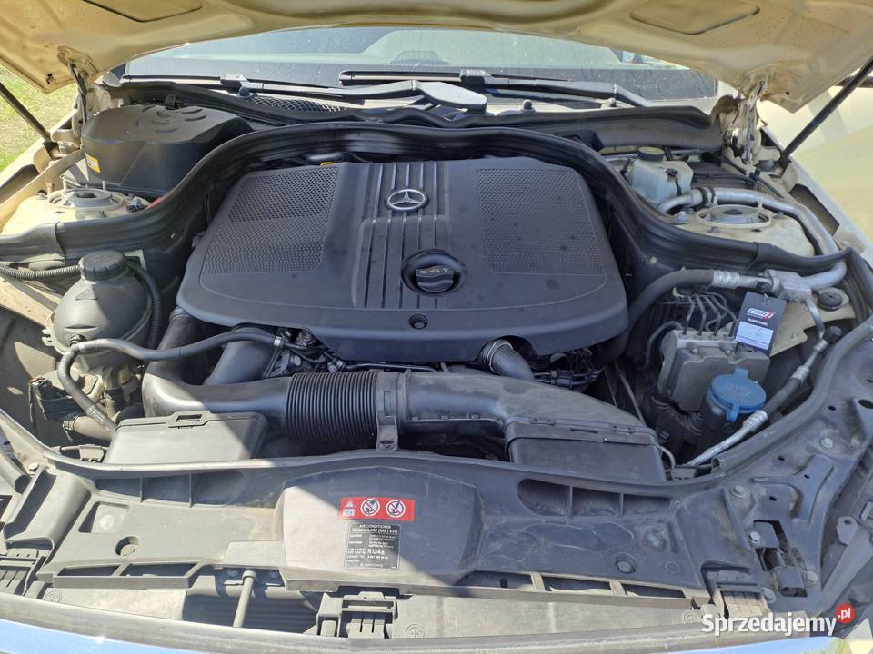 Mercedes E220 Bluetec T Model 9Gtronic tempomat