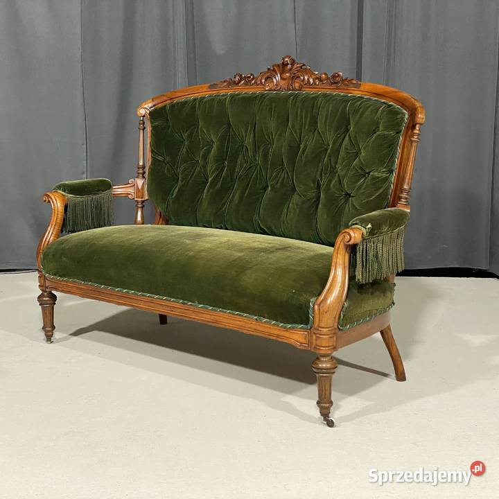 Rzeźbiona sofa w stylu wiktoriańskim z zielonym Meble Gryfice