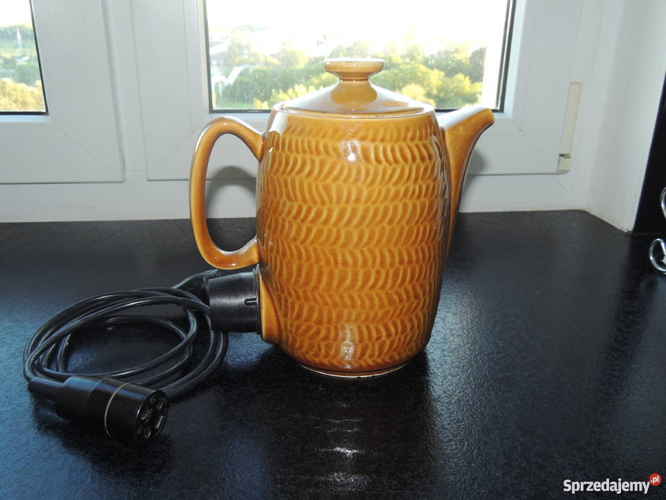 Nowy sprawny imbryk czajnik elektryczny z kablem