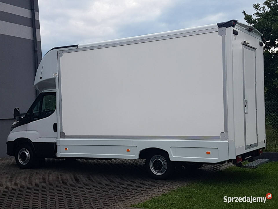Iveco Daily KONTENER NISKOPODŁOGOWY 443x223x242 klimatyzacja Poręba sprzedam