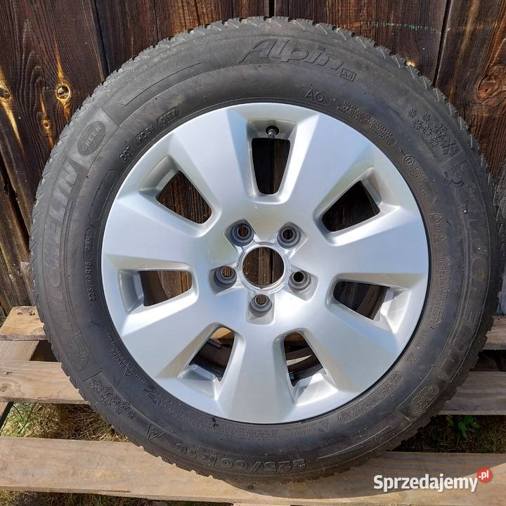 Felgi aluminiowe R16 Audi oryginalne sprzedam