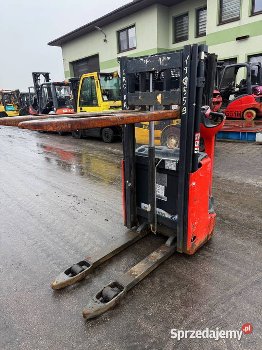 wózek paletowy z masztem LINDE L12 wolny skok Działoszyn sprzedam