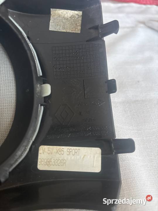 MIESZEK RENAULT CLIO III STAN osobowe Zduny