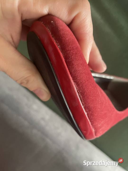 Czerwone szpilki zamszowe czerwony Kłodawa