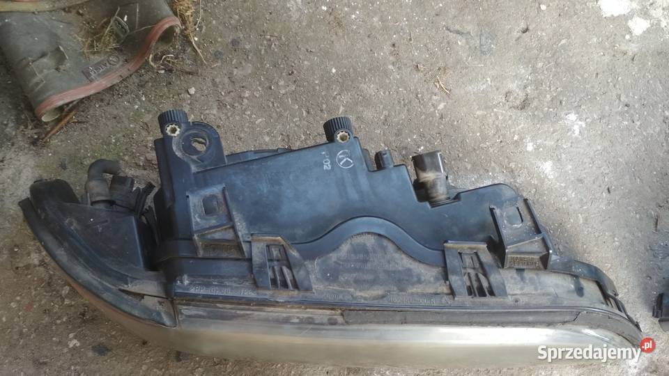 Reflektory lampy przedliftowe BMW E39 europa Starachowice sprzedam