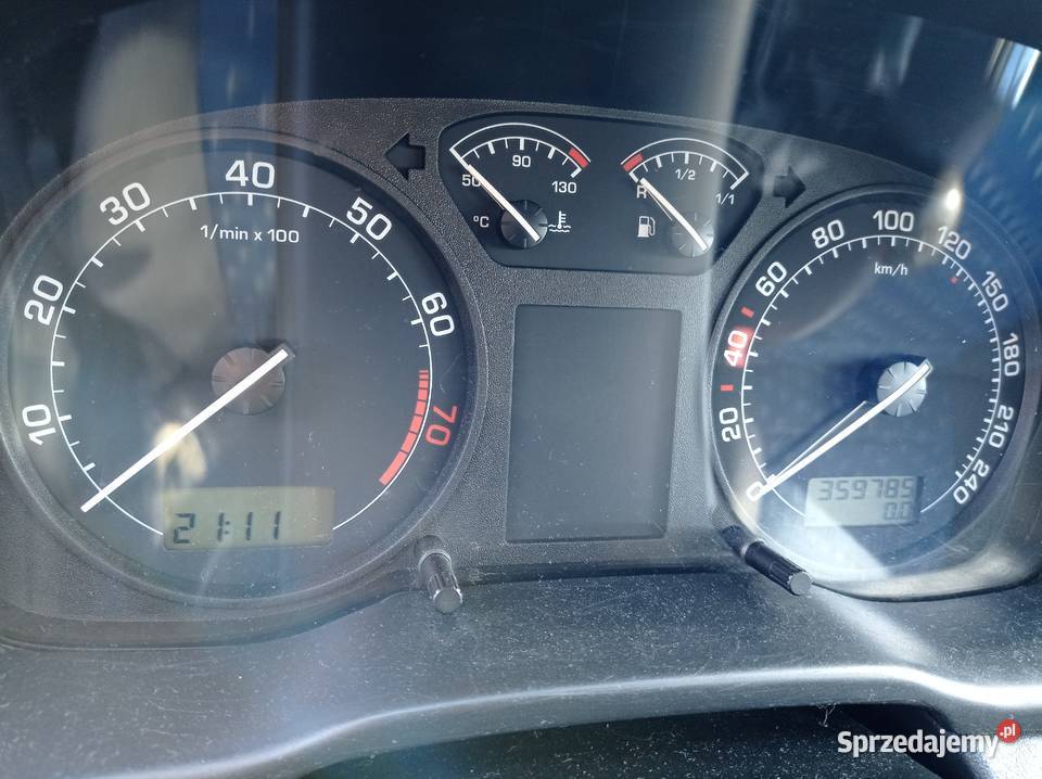 Skoda Octavia 20 Kombi 85 kW 2001 r dawca części Szklarka Myślniewska