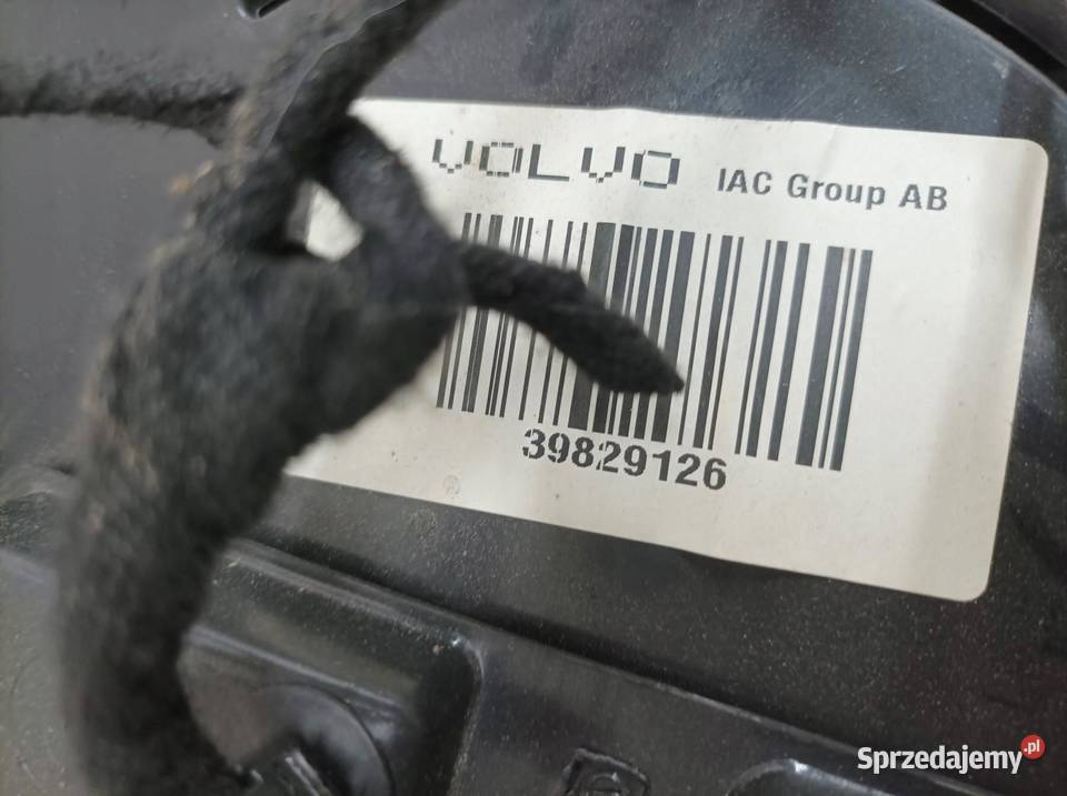 SCHOWEK PRAWY PASAŻERA DESKI EU 31363669 Volvo Rok produkcji 2015