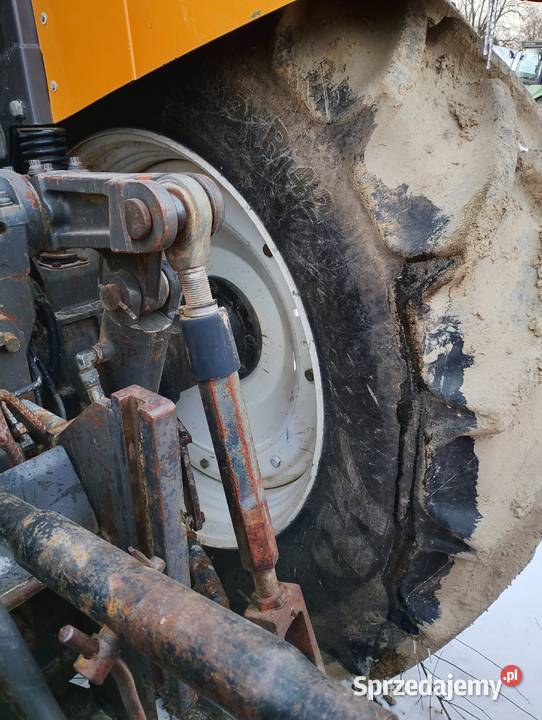 Ciągniki rolnicze Renault Ares 826 w oryginale świętokrzyskie Staszów