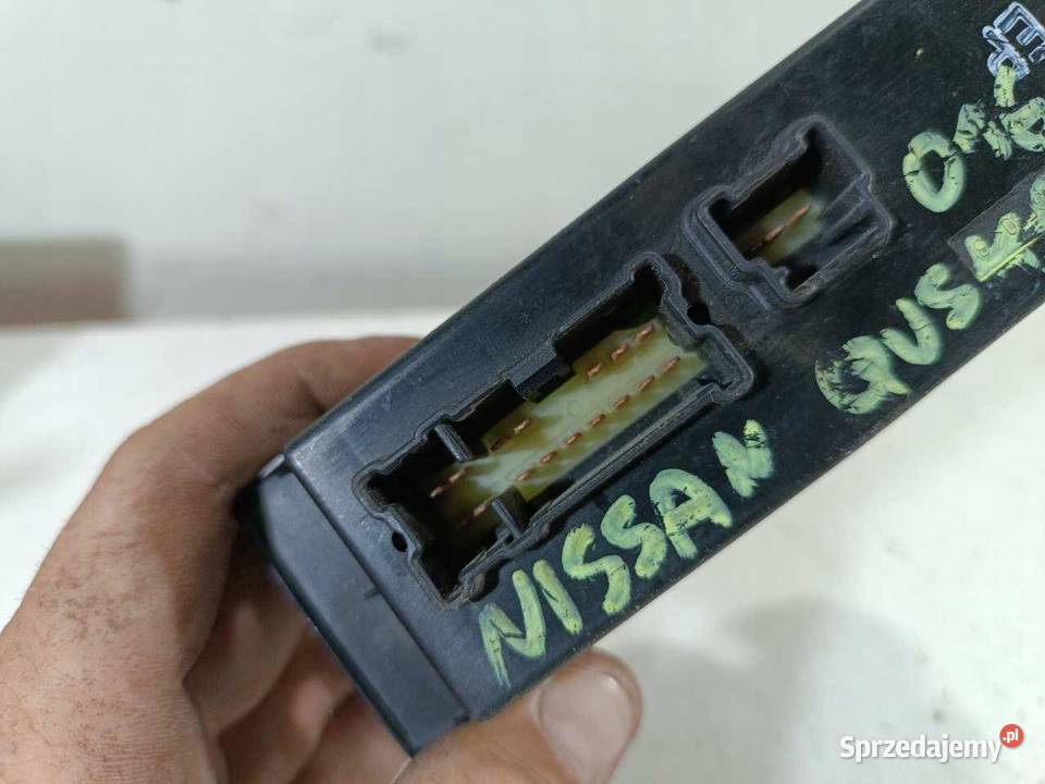 PANEL SZYB LEWY PRZÓD NISSAN QASHQAI J11