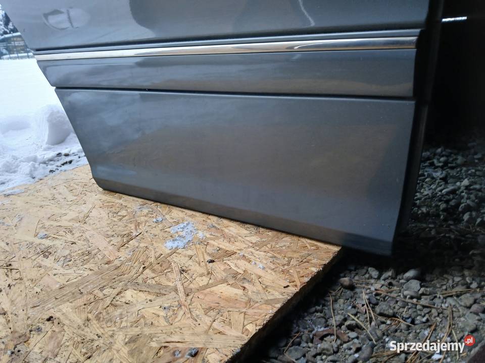 Drzwi Prawy tył Mercedes w203 Kombi lak C747 Drzwi sprzedam