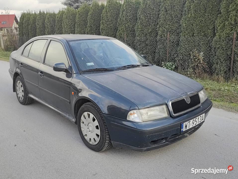 Skoda Octavia hatchback 1.6 benzyna w pełni sprawna