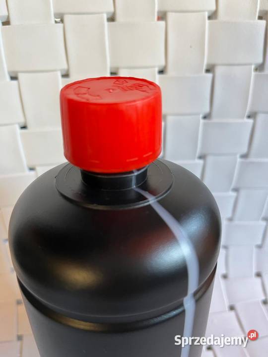 Butelka 1l HDPE czarna z czerwoną nakrętką z Kłodzko