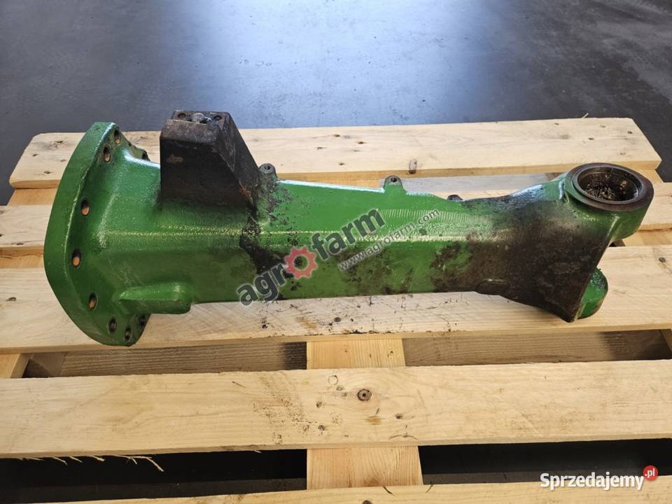 Obudowa mostu LH John Deere 6105MC 6120M 6140R