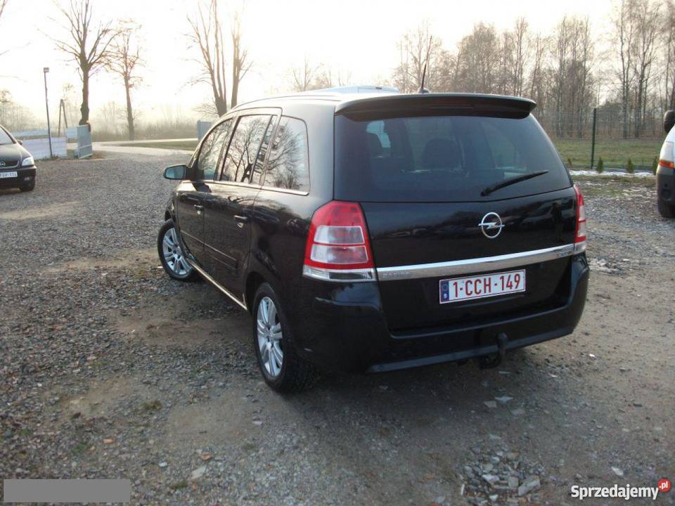 Na sprzedaż Opel czarny nieuszkodzony Opoczno