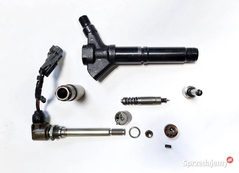 Wtryskiwacz DENSO 236700R040 236700R041 z kablem Markuszów