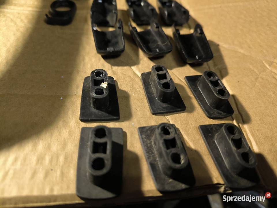 Polonez Borewicz uchwyty pasażerów maskownice Stalowa Wola