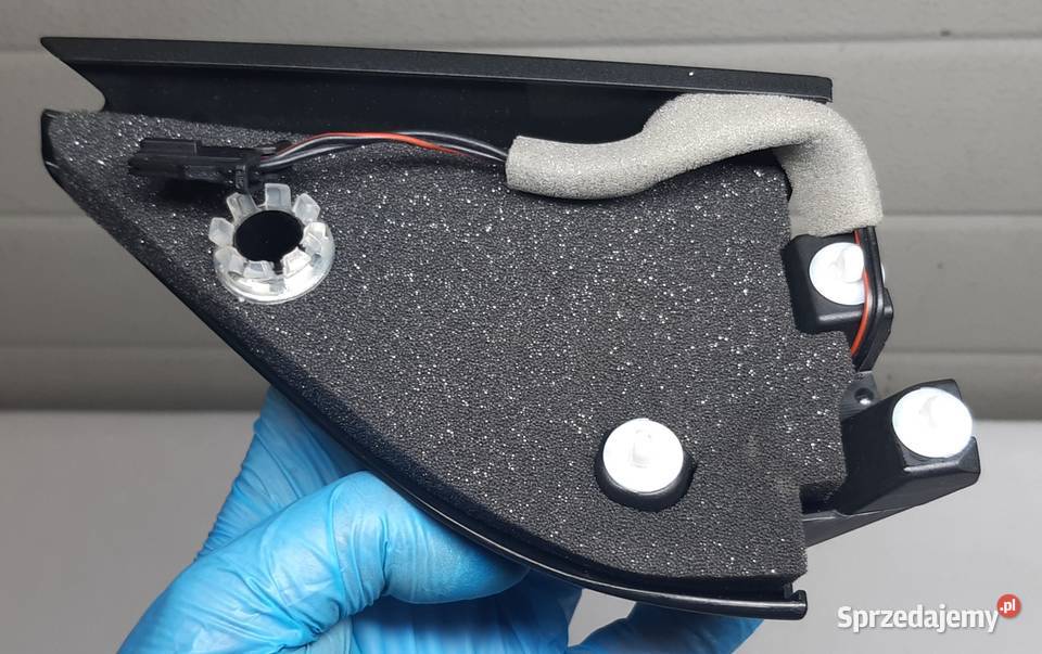 GŁOŚNIK ZAŚLEPKA TRÓJKĄT VW PASSAT B7 3AA837993B Mielęcin