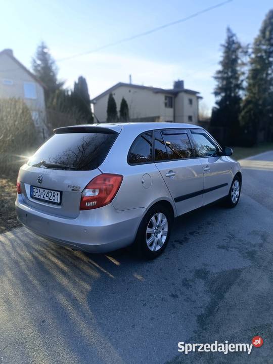 Skoda Fabia kombi polski salon światła przeciwmgielne Motoryzacja