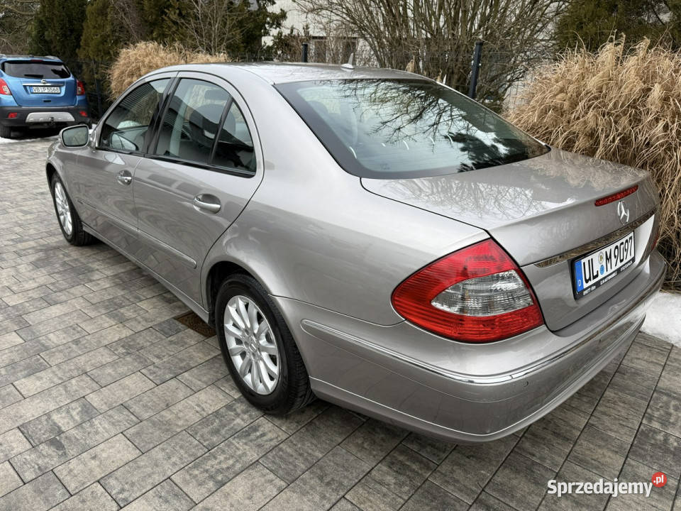 Mercedes E 200 zadbana 100 oryginalny przebieg nieuszkodzony