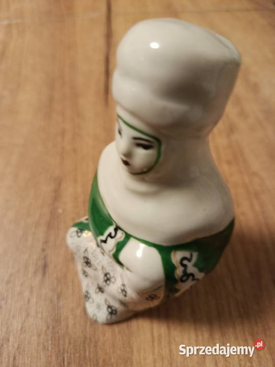 Porcelanowa figurka kobiety w turbanie Choszczno