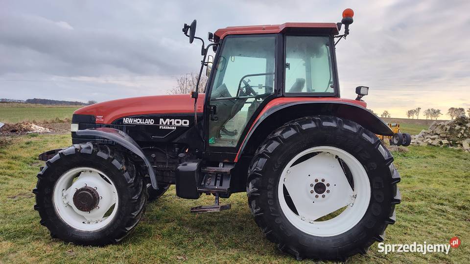 Ciągnik Holland M 100 CASE Żółkiewka-Osada