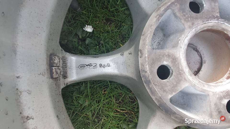 Felgi aluminiowe OZ Audi 80 15 4x108 ET18 Pszczyna