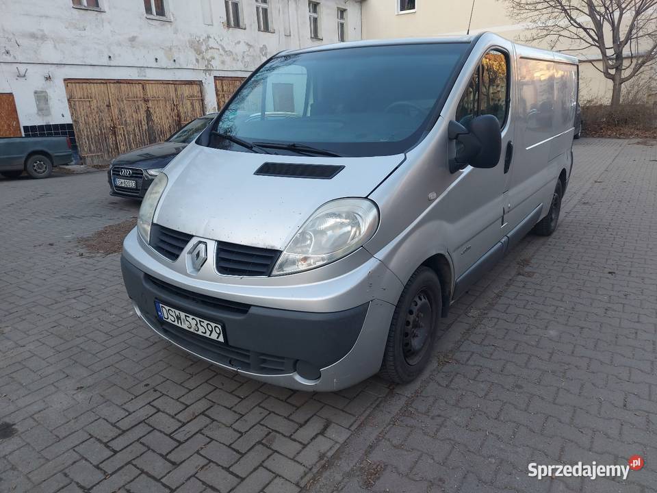 Wynajem Renault Trafic 28m L2H1 furgon Świdnica