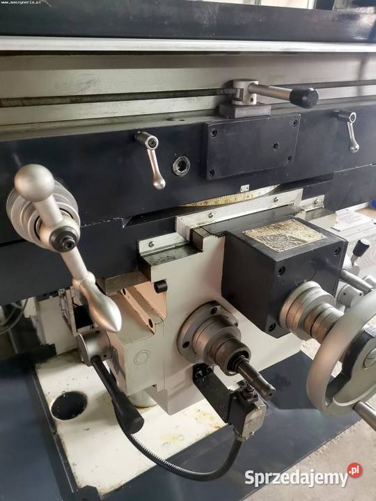 Frezarka uniwersalna PROMA FVV135PD Produkcja Jelenia Góra sprzedam