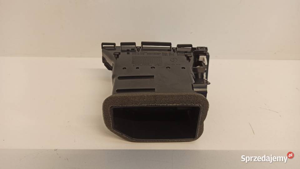 SUZUKI SWIFT MK8 KRATKA NAWIEWU PRAWA 7363052R00
