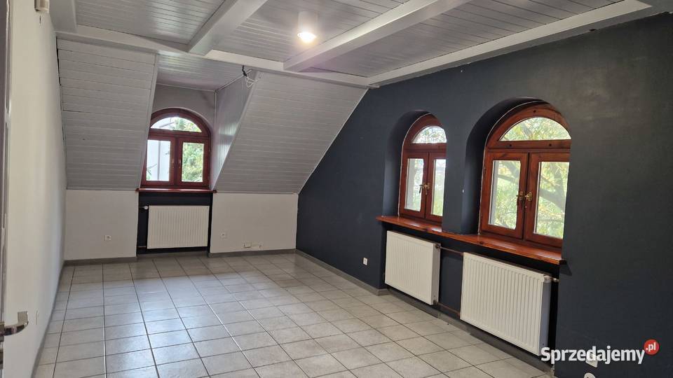 NIeruchomość zabudowana 2055m2 budynki 1039m2 Piotrków Trybunalski sprzedam