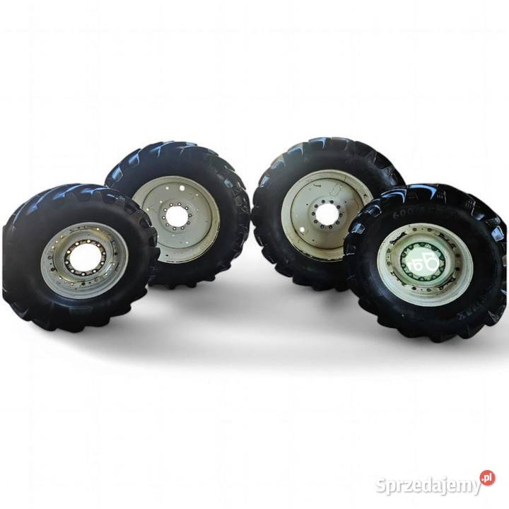 Koła Tylne R42 Opona Rolnicza 62070R42 AGRIMAX