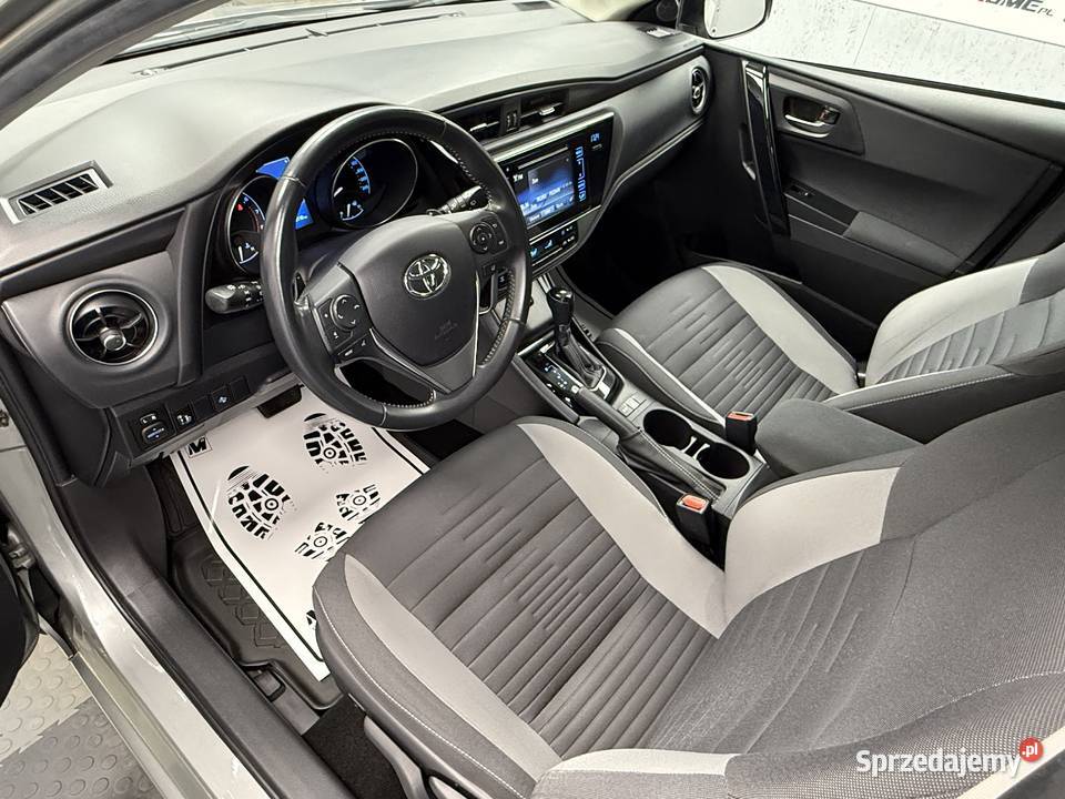 Toyota Auris 16 Benzyna AUTO klimatyzacja wielkopolskie Poznań