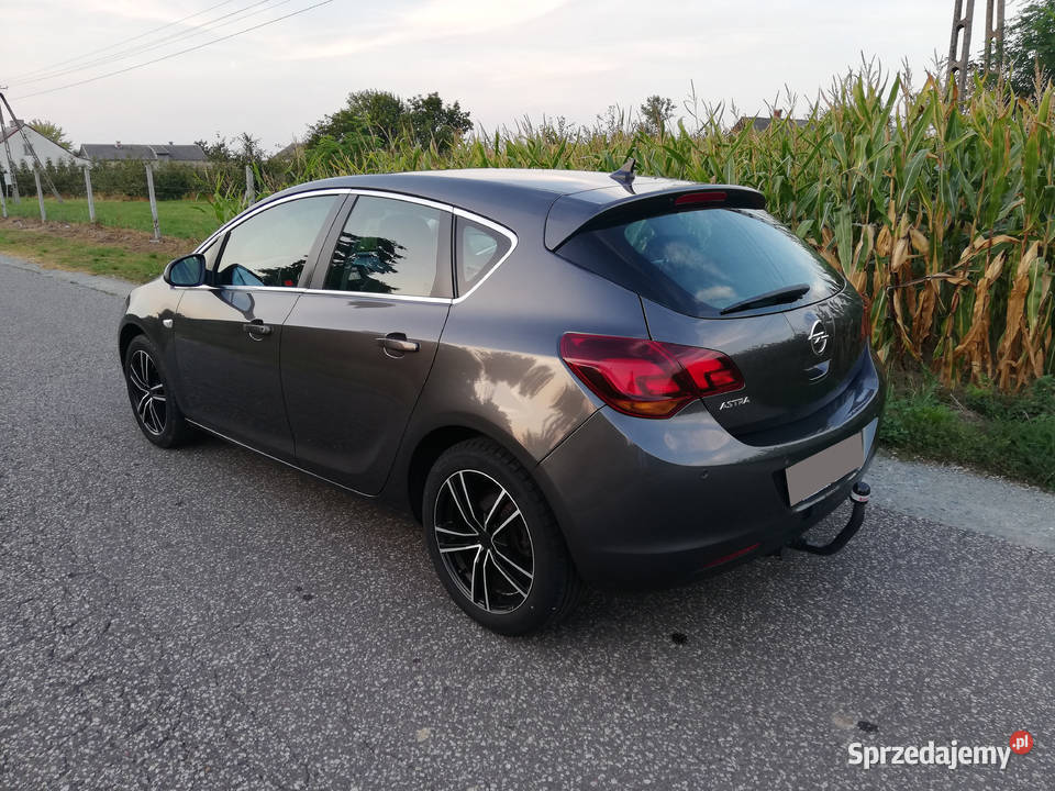Opel Astra J 2011 14Benzyna Hak Zadbany wielkopolskie Sompolno