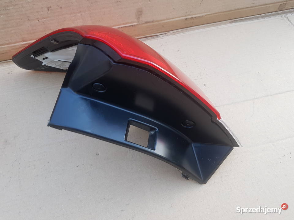 Subaru Outback IV BR lampa lampy tył tylne kombi