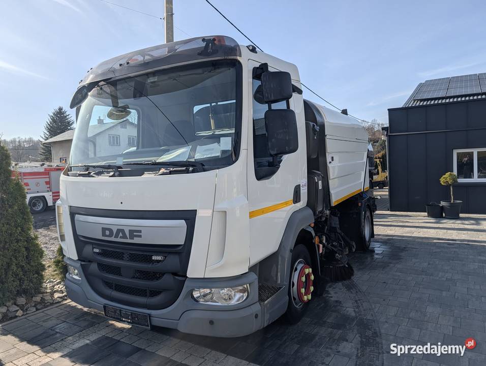 Zamiatarka uliczna DAF LF 45 180 FAUN 2016 sprowadzony Ropczyce