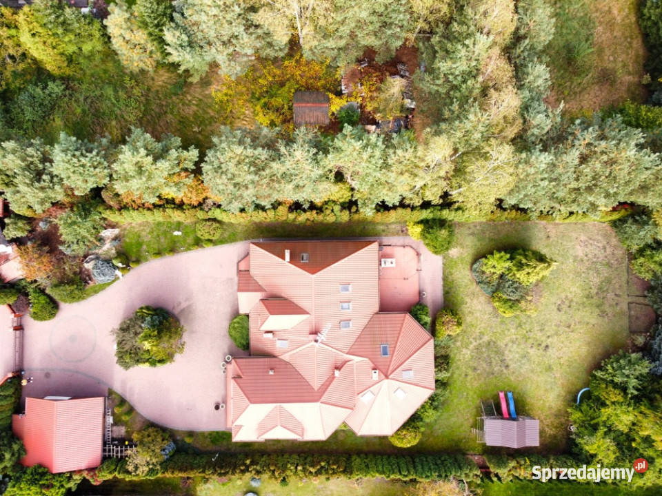 Elegancki dom wolnostojący 250 m2 Wysoki beton komórkowy Nadarzyn