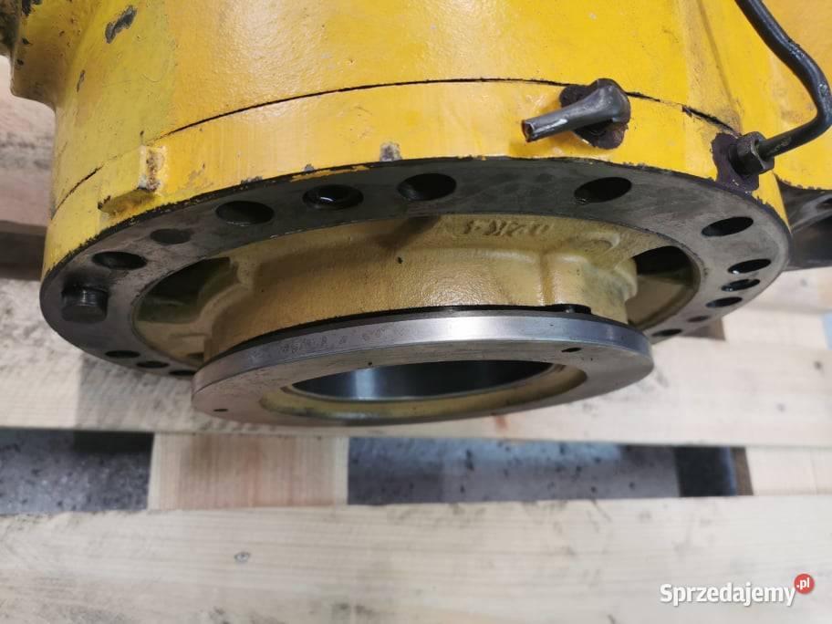 Wałek ataku Koło talerzowe JCB 53070 13X38 przód Wilkowo sprzedam