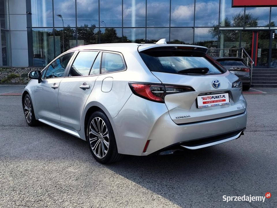 Toyota Corolla 2022r LED kamera asystenci NAVI Corolla małopolskie