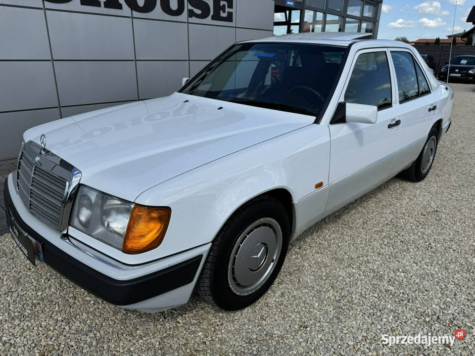 Mercedes E 200 82 przebieg pierwszy właściciel Chełm Śląski sprzedam