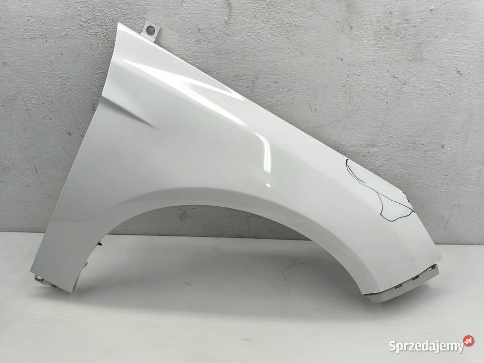 BŁOTNIK PRAWY PRZÓD FORD FOCUS MK3 LIFT 5F