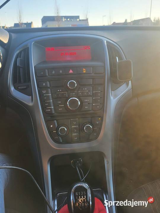 Opel Astra J 14 Turbo 140 Fabryczna instalacja małopolskie Skawina