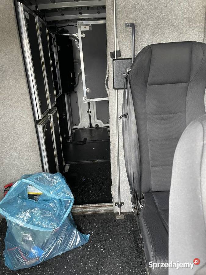mam na sprzedaż samochód Bankowóz marki