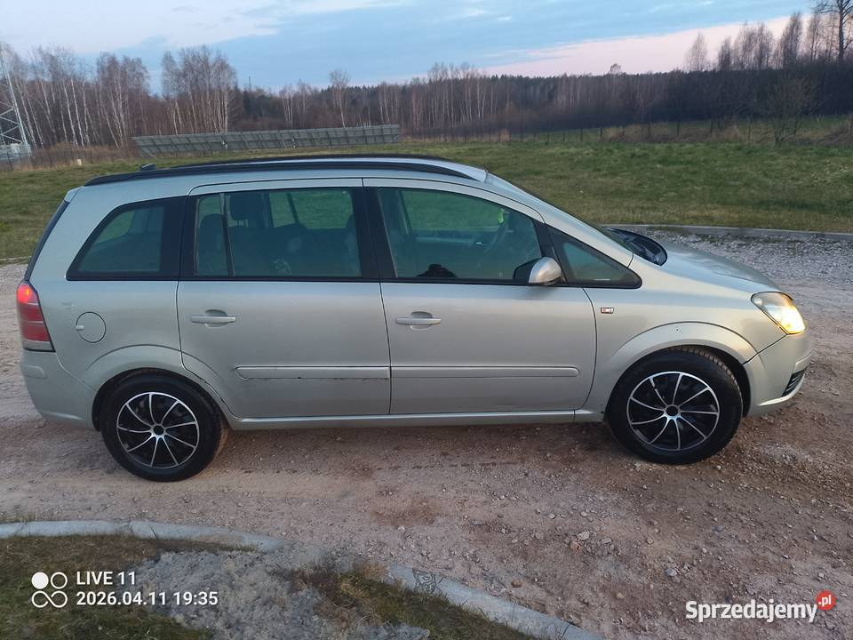 Opel Zafira B 19