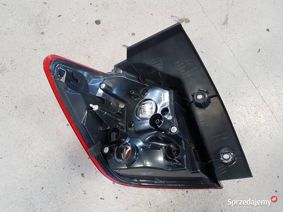 MITSUBISHI ASX OUTLANDER SPORT LAMPA TYLNA PRAWA